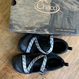 Chaco odyssey sports sandal kids size 3